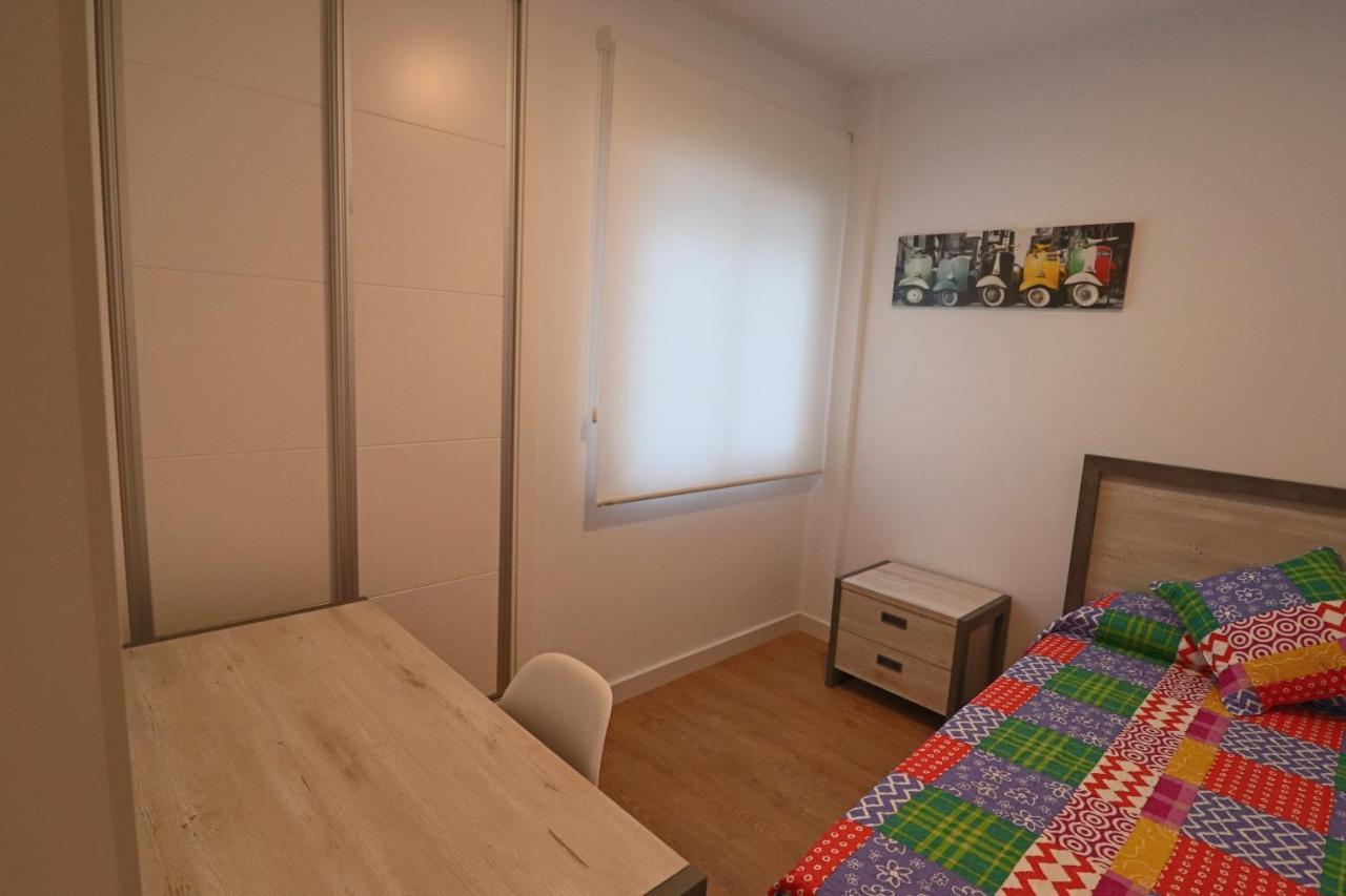 Poeta 2 Bedroom Apartment Fuengirola Dış mekan fotoğraf