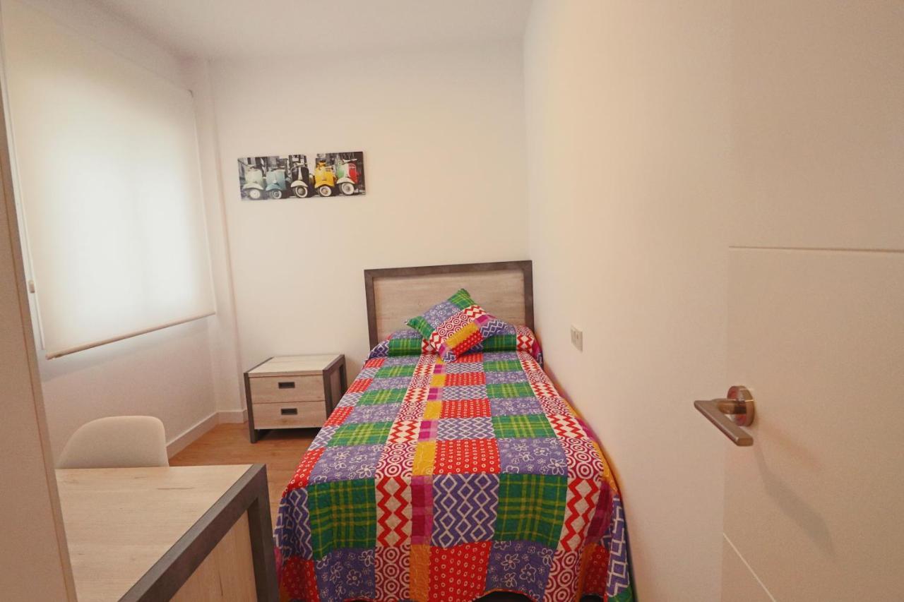 Poeta 2 Bedroom Apartment Fuengirola Dış mekan fotoğraf